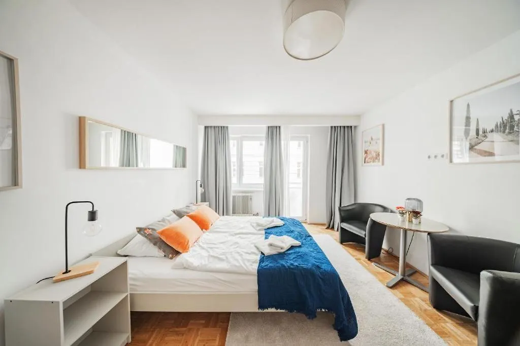 Central Studios Vienna - Karlsplatz