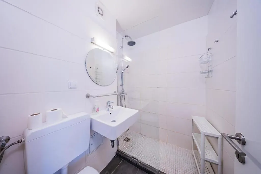 Central Studios Vienna - Karlsplatz Austria